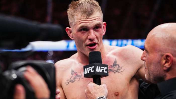 Яна Гарри предупредили перед UFC 310: «Шавкат может тебя легко уложить»