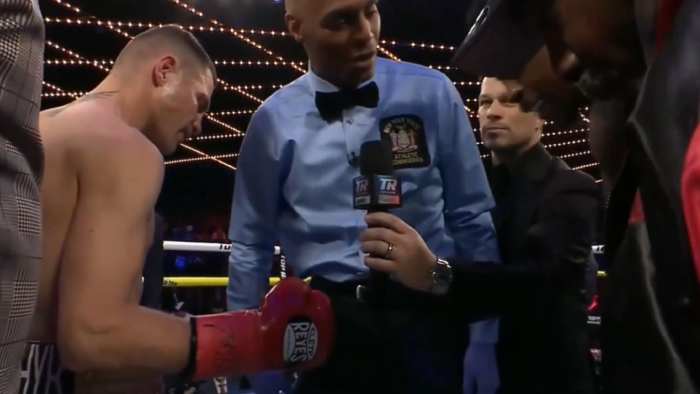 Видео боя: Кишон Дэвис – Денис Беринчик (15.02.2025)